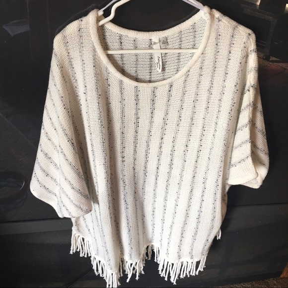 Sweaters - White poncho sweater